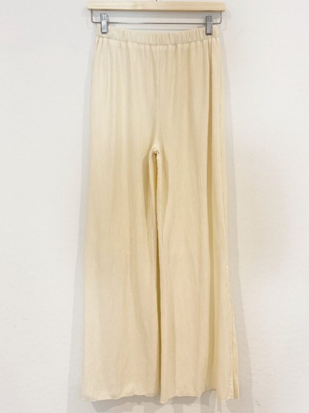 Commense Pants Size M Cream Pleated High Rise Pull On Elastic Waist Flow Classic